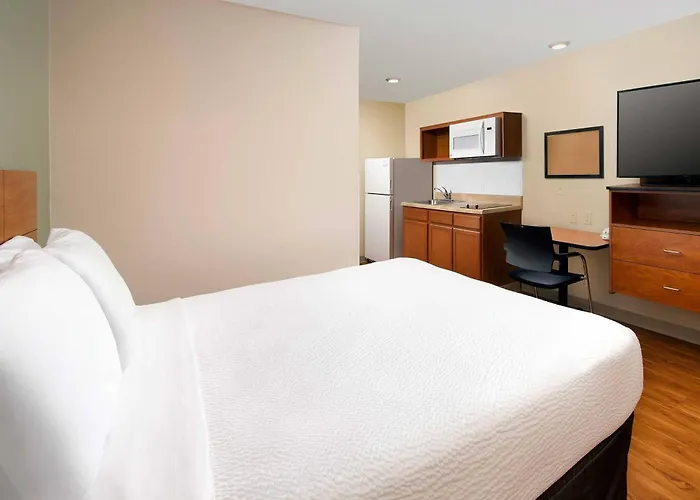 Отель Woodspring Chicago 4*